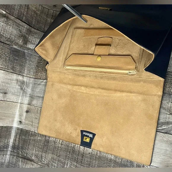 Delvaux Vintage Blue navy leather handbag 1829 - Picture 14 of 15